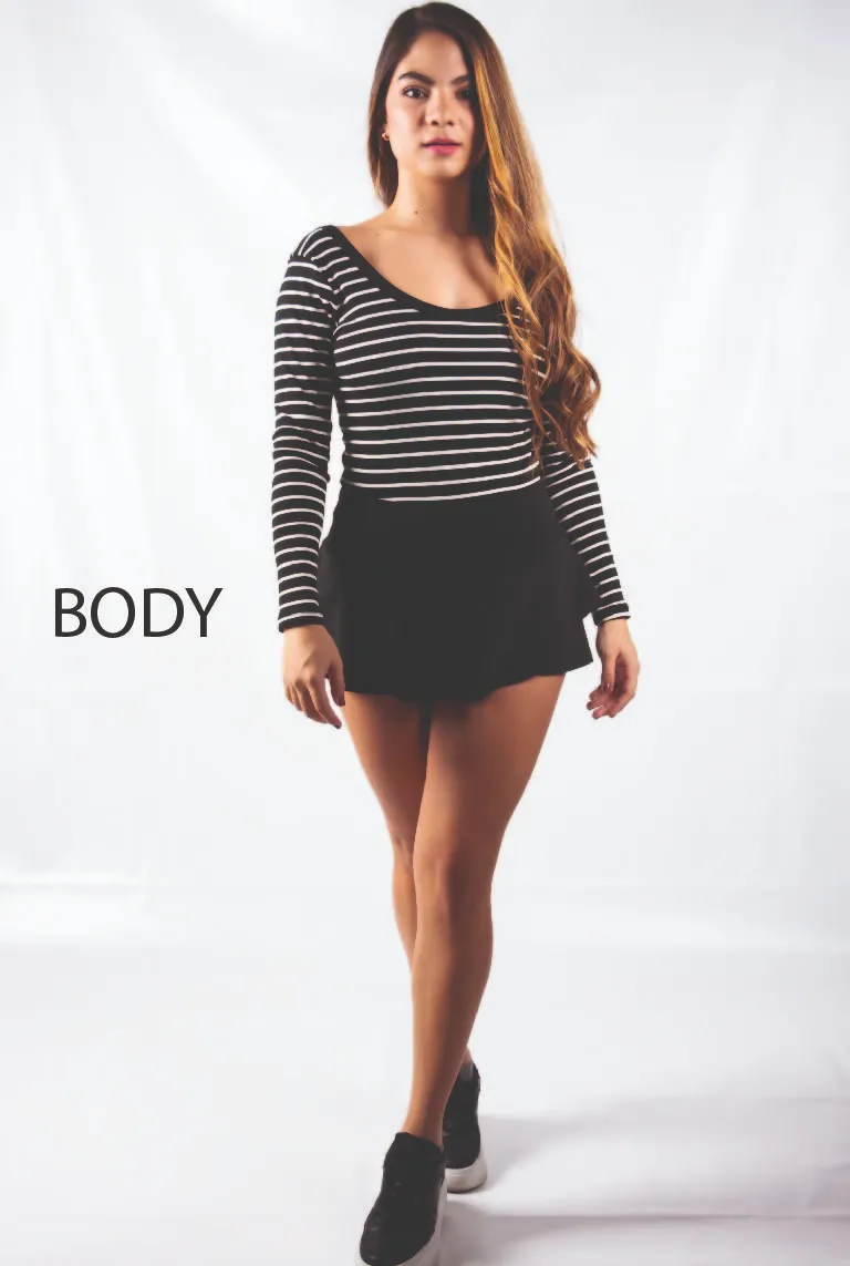 Body seamless manga larga en rayas con escote en la espalda